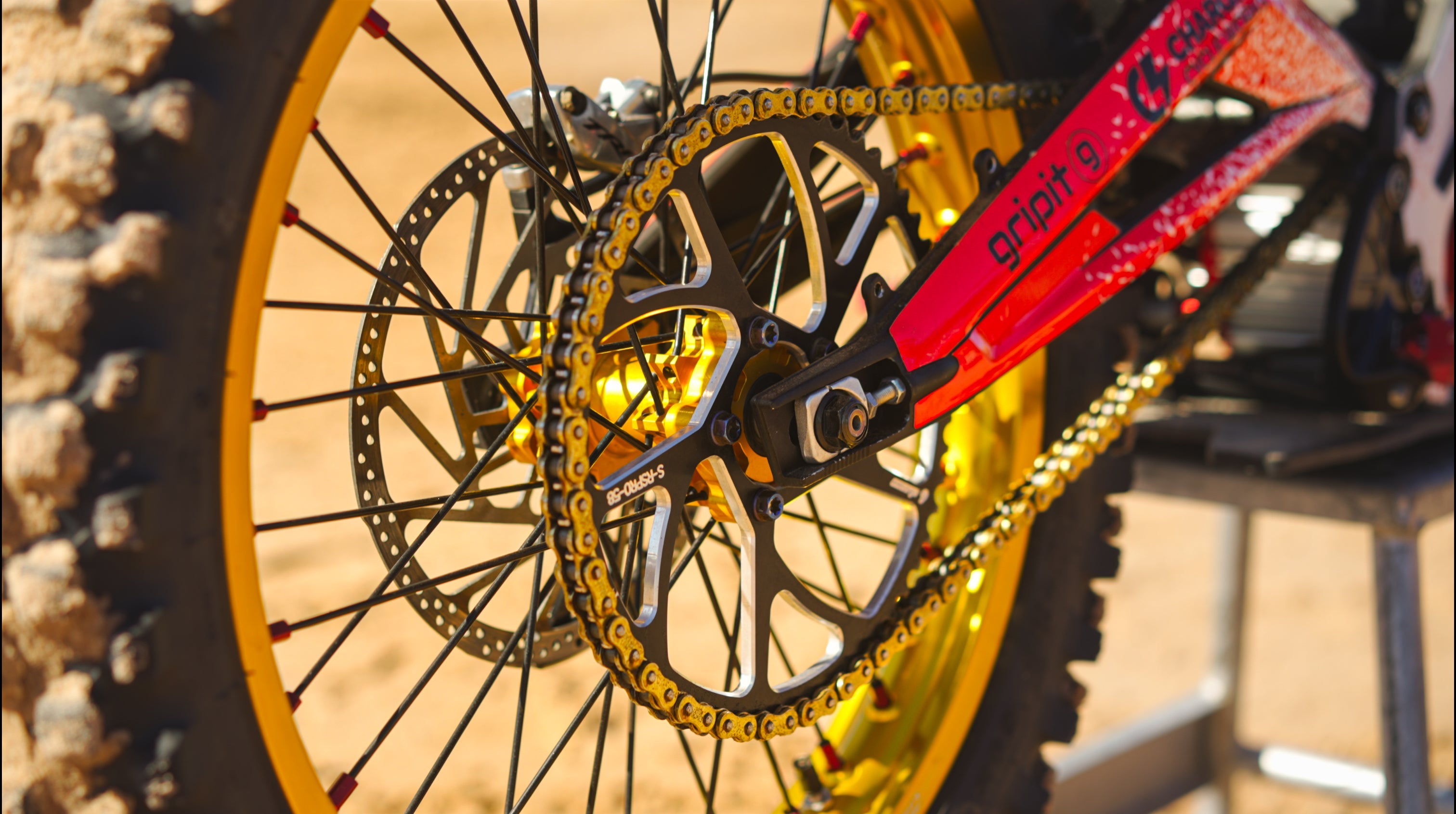 Drivetrain Parts | E-Moto Sprockets, Chains & Axle Blocks