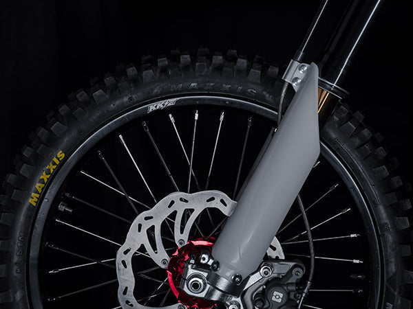 Arctic Leopard E-XE 880 (LOCAL PICKUP ONLY)