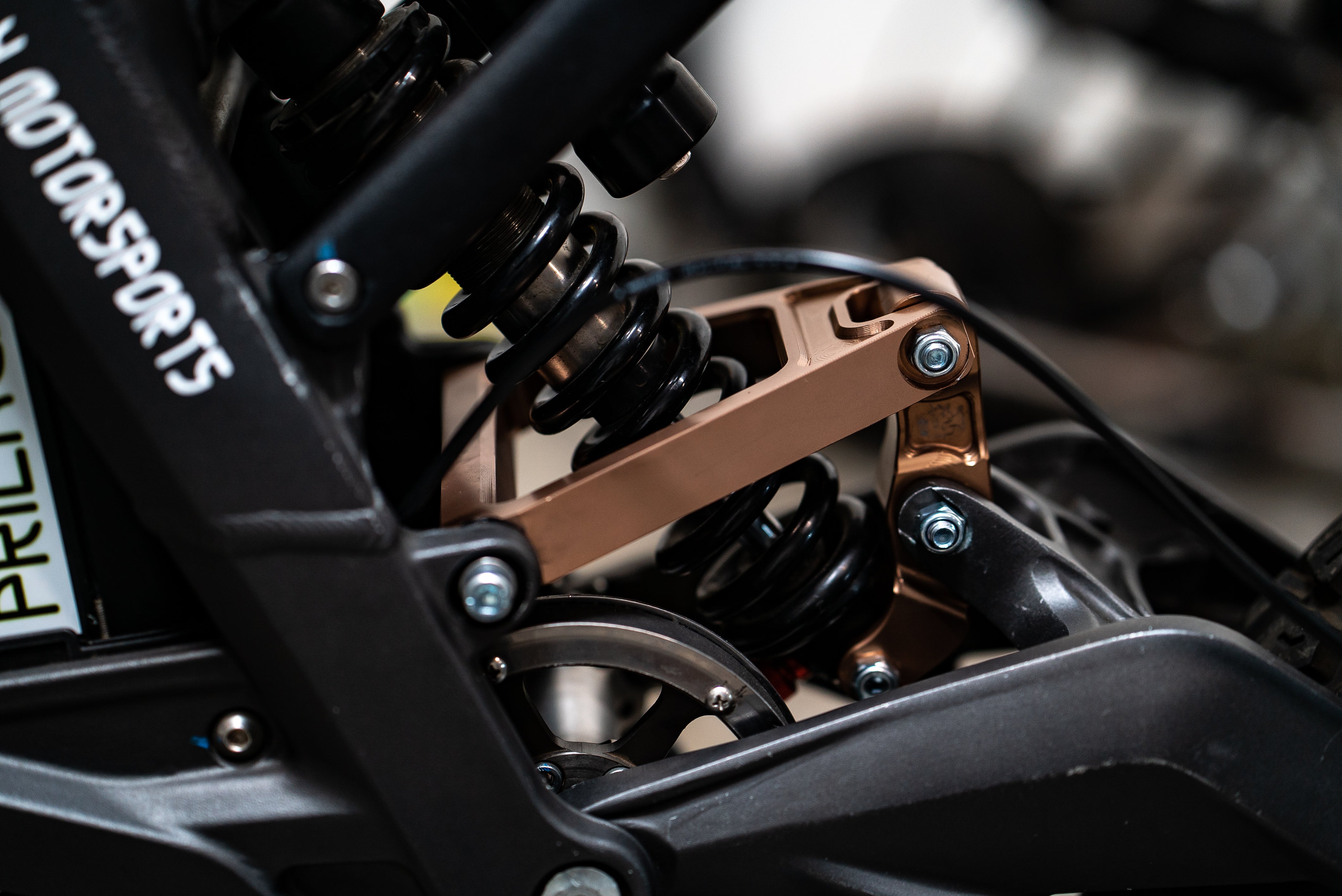 Prickly Performance Linkage Lift