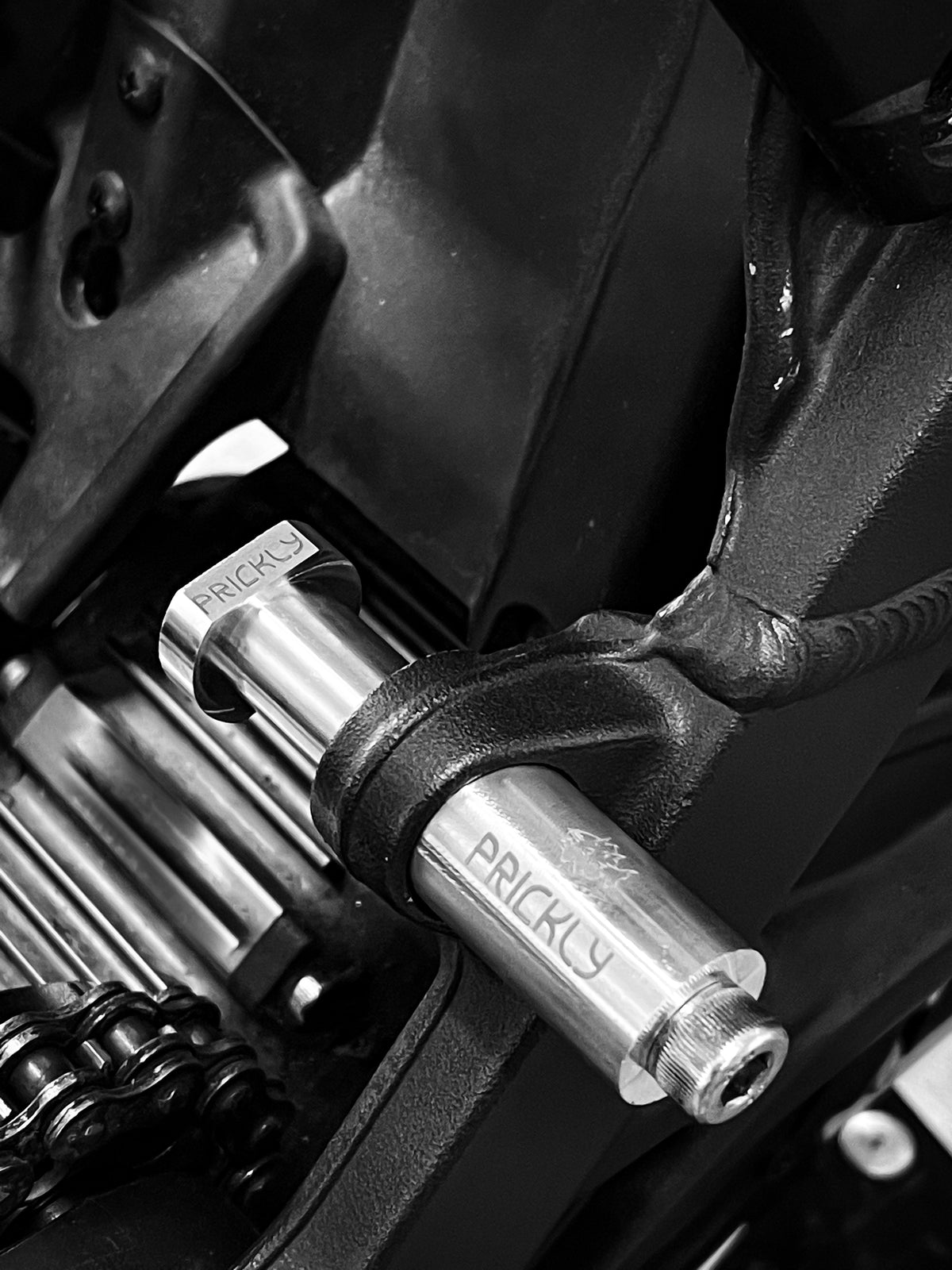 Prickly Bearing Puller – Surron Suspension Bearing Tool