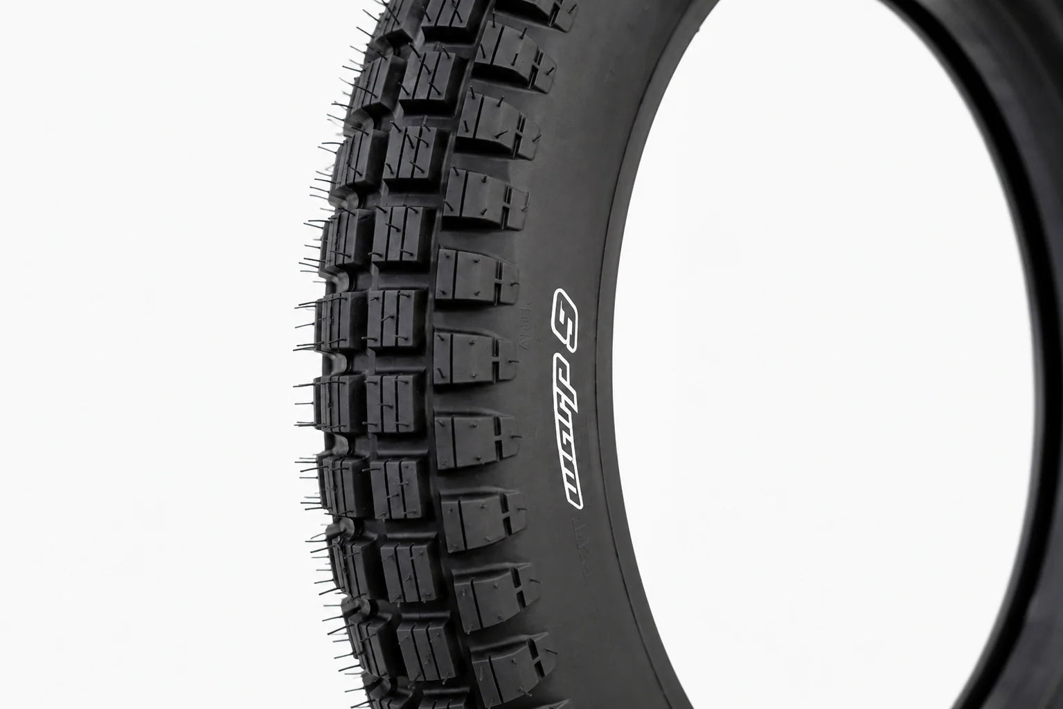 Warp9 - Switchback Tire (16” / 19”)