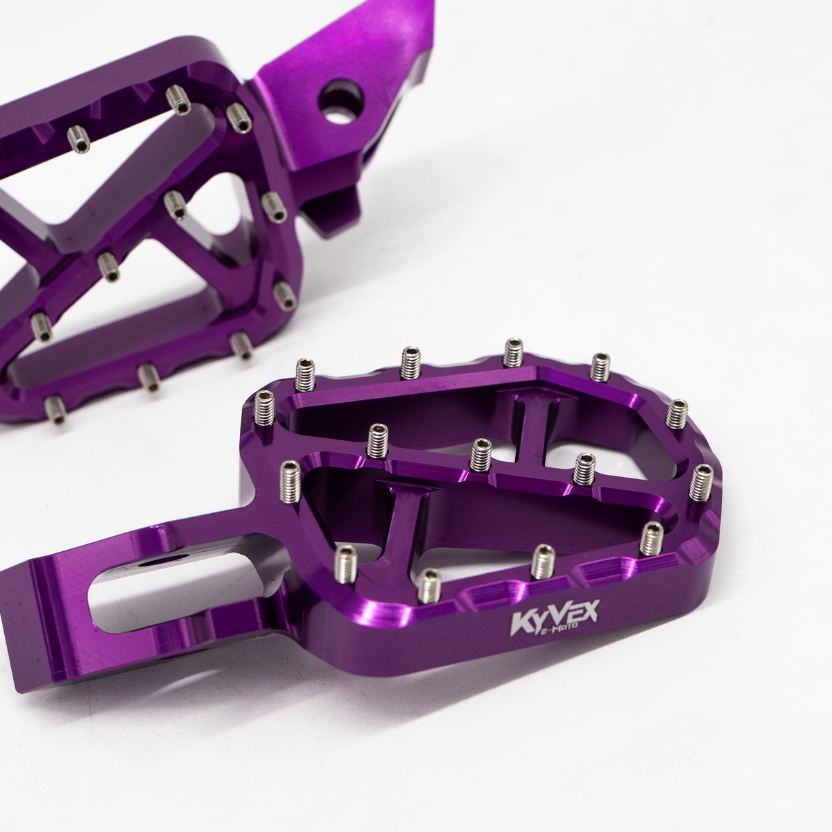 KyVex Billet Wide Foot Pegs – Surron Ultra Bee