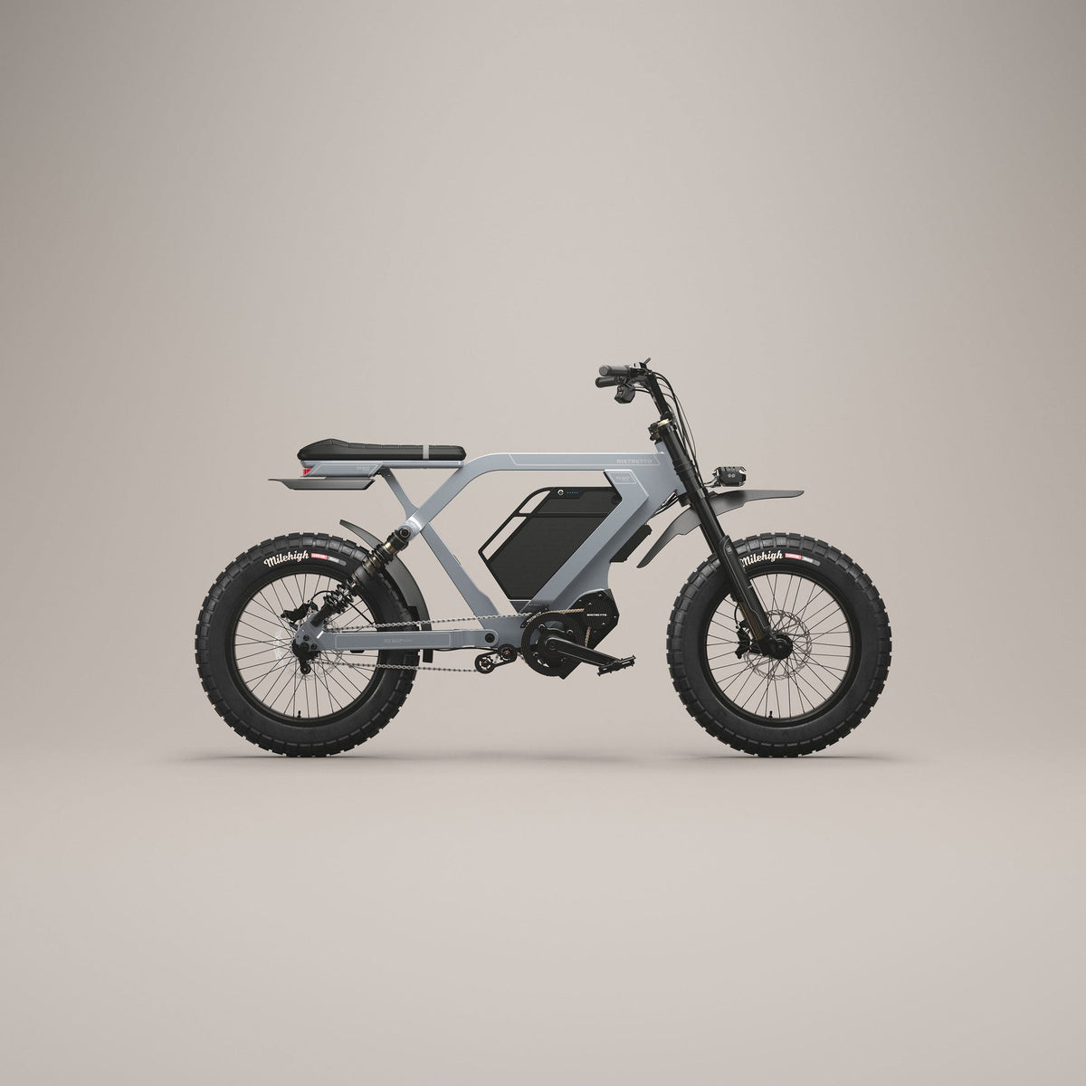512 A20 | Arctic on a gray background right view