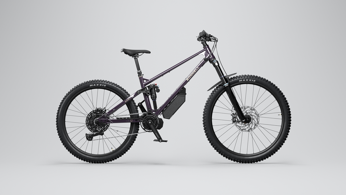 Bonnell 775 AM – Versatile Touring