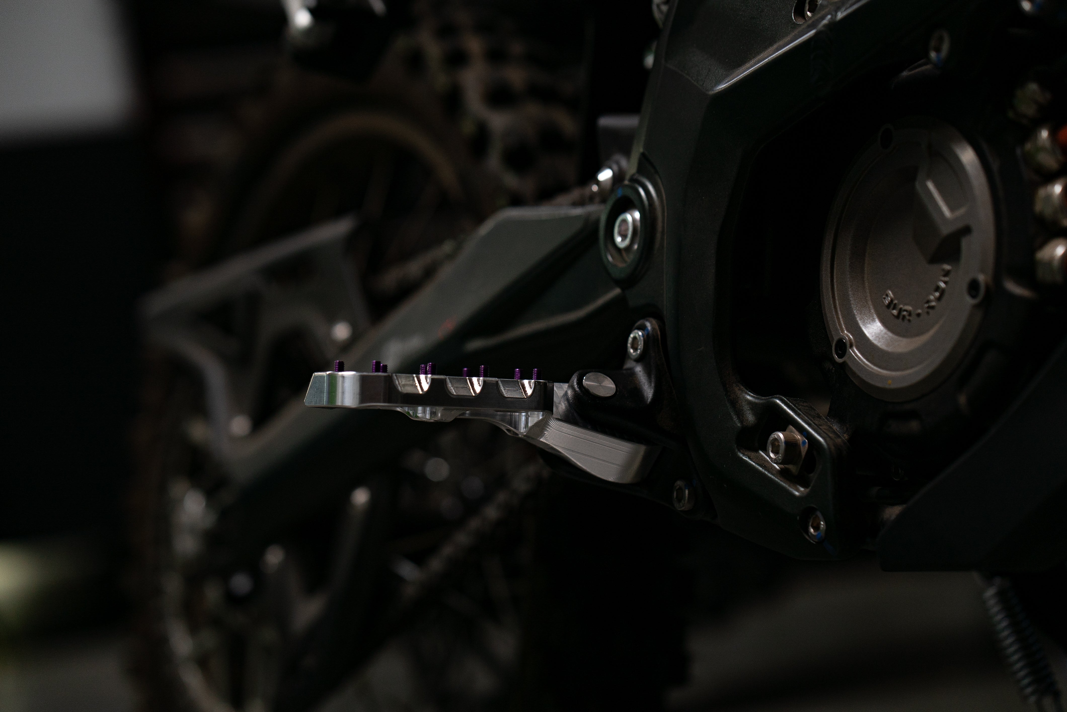 Prickly Foot Pegs MX for Ultra Bee