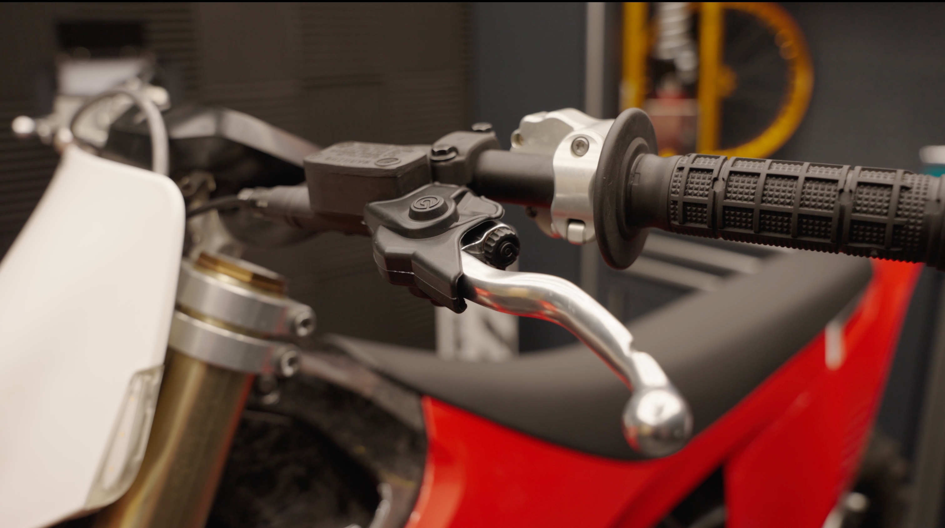 Brembo Opbrake kit installed on Stark Varg EX